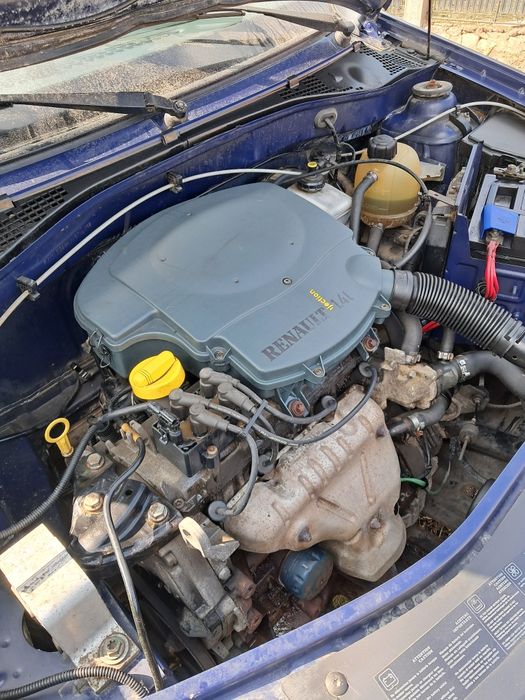 Dacia Logan 1,4 benzina 2005