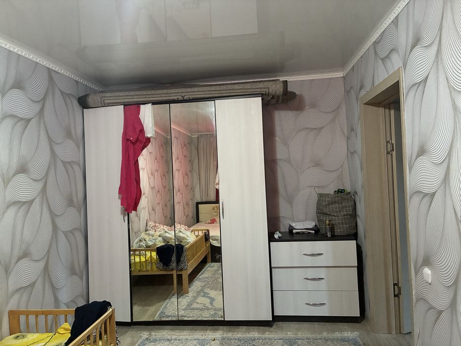 Продам спальный гарнитур