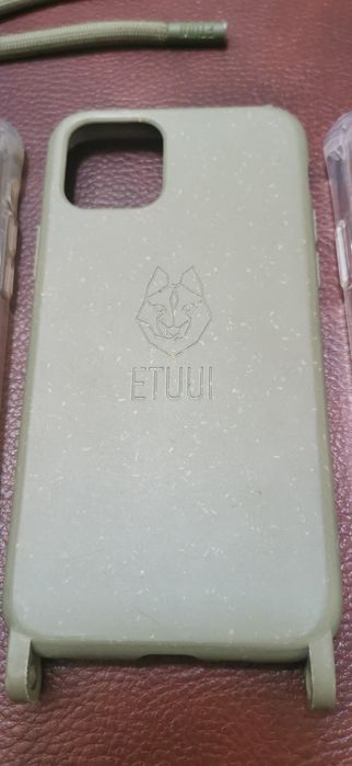 4 huse marca ETUUI cu snur pt IPhone 14