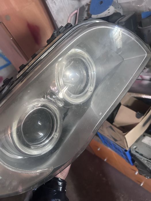 Vand faruri seria 1 cu xenon