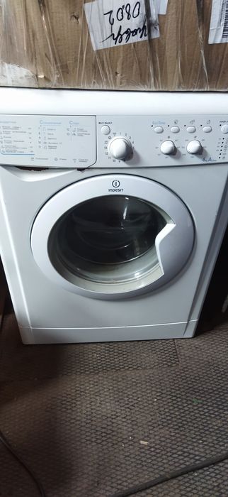 Продам стиральную машину Индезит