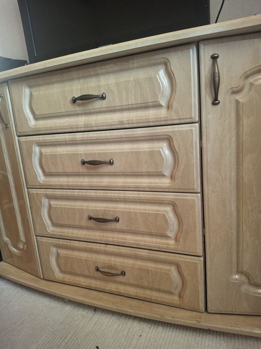 Комод для спальни