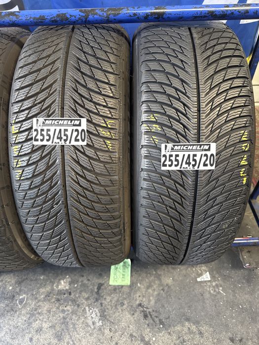 255/45/20 Michelin M+S