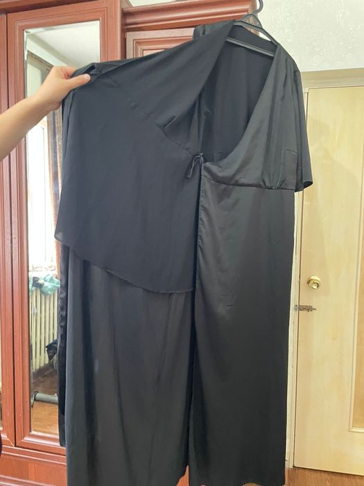 Платье шикарные дешево атласовое