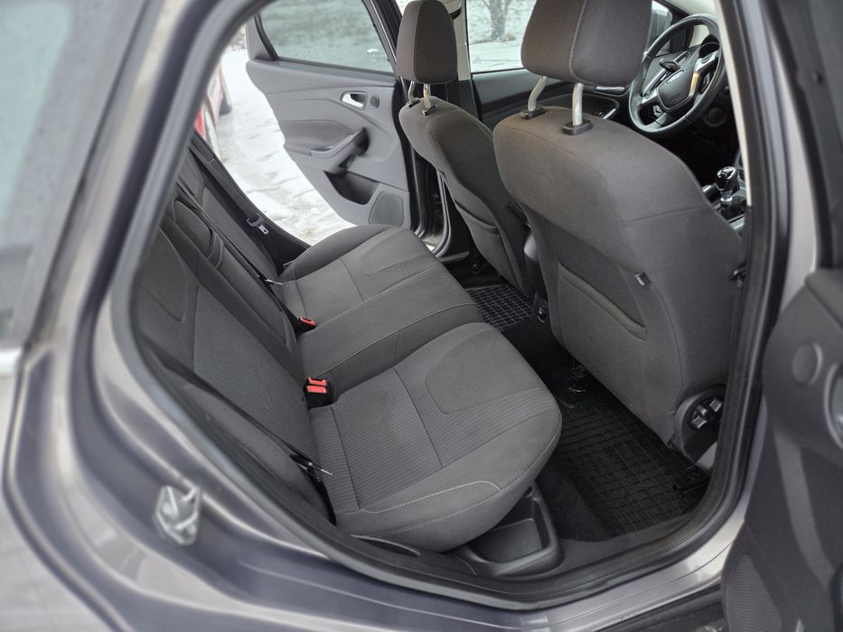 Ford Focus 1.6 benzina 150 CP Titanium Euro 5