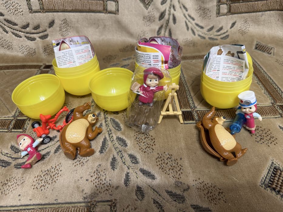 Kinder Surprise Maxi