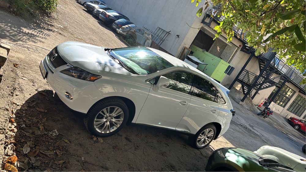 Lexus RX 450H vand sau schimb pe rx mai nou