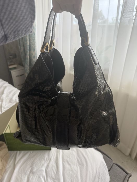 Gucci чанта кожена