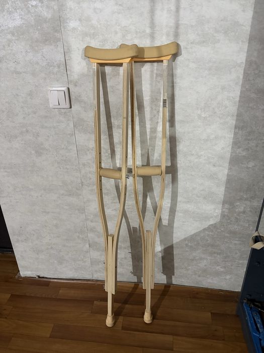 Костыли подмышечные деревянные, регулируемые