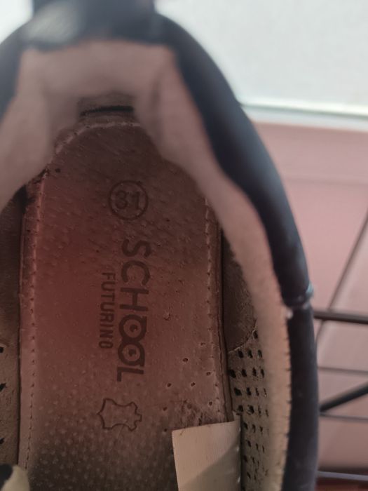 Продам детские туфли