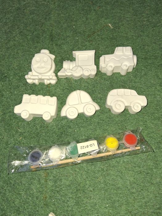 Гипсови фигурки за оцветяване