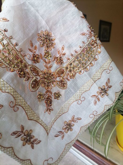 Комплект Покривки с мъниста, платове нови от соца