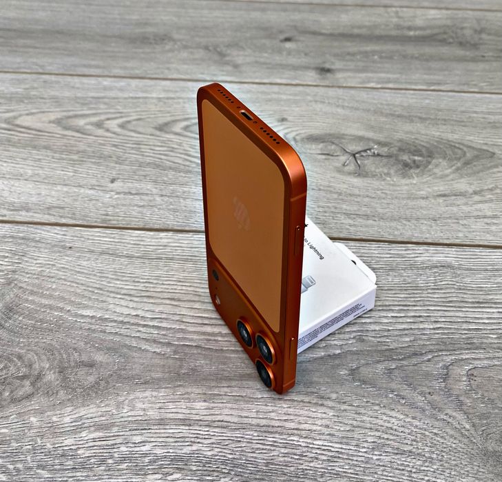 iPhone XR/256GB в корпусе Айфон 17 PRO