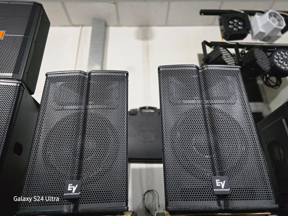 Electro-Voice TX1122 — комплект 2 колонки