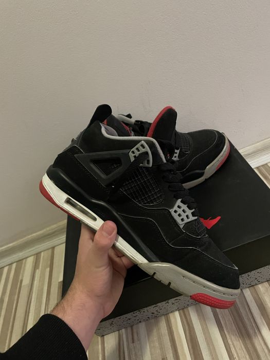 Jordan 4 marimea 40