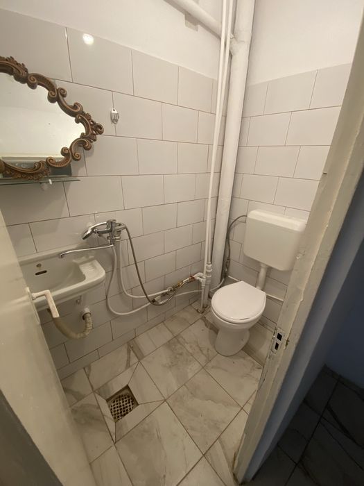 Apartament 2 Camere Piata Trivale  Etaj 1 Pret 40.000Euro