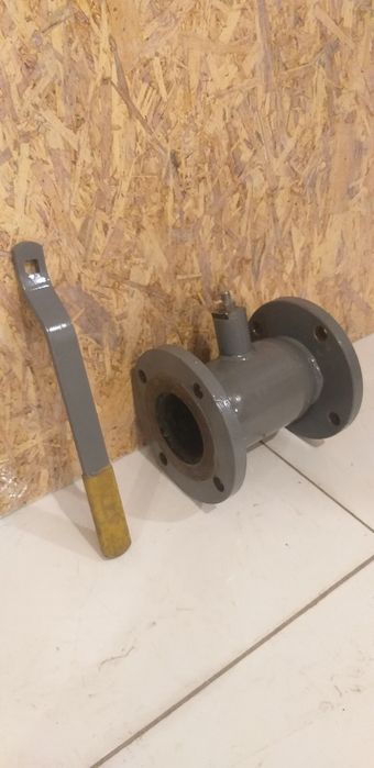 Продам        кран