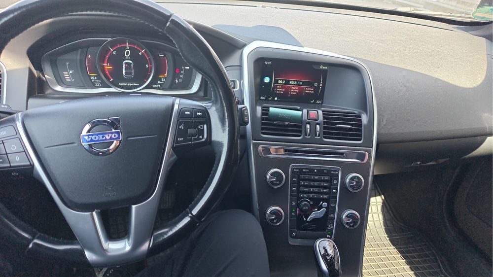 Volvo XC60 Model 2015 | 2.4 Diesel 181CP