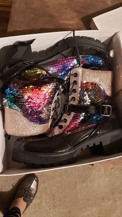 Дамски  боти с паети