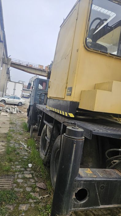 Automacara  hidraulică 18 T