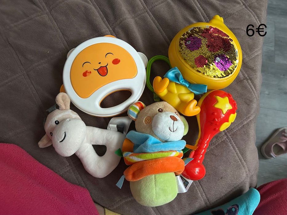 Лот бебешки играчки