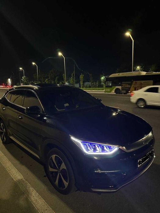 Byd song plus flagship