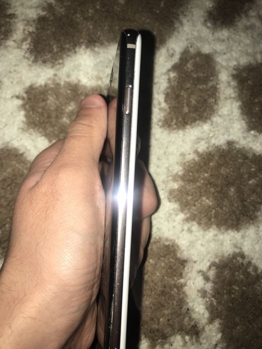 Samsung S10+ и айфон 7