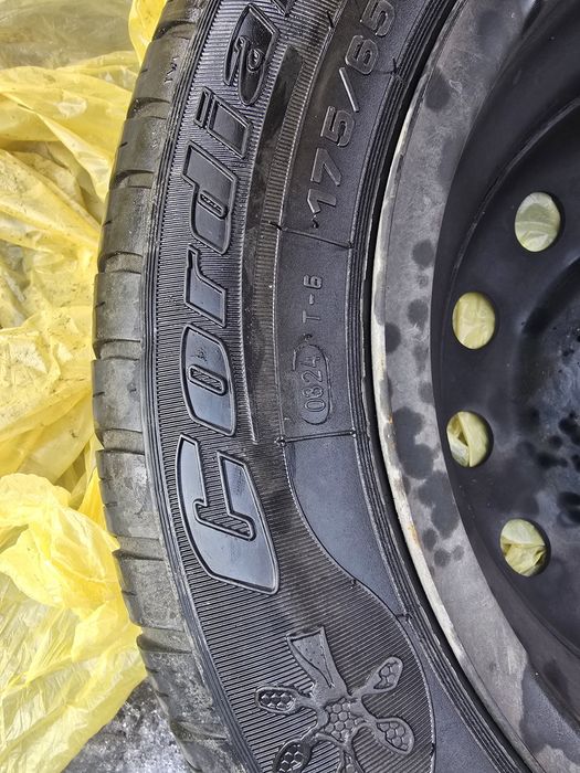 Комплект летний диск ризиной