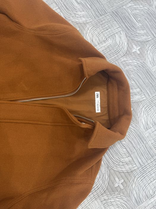 Мужская куртка Zara.