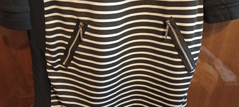 Красива макси рокля на райе