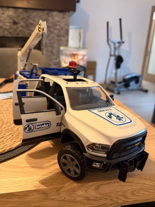 Bruder power truck service RAM