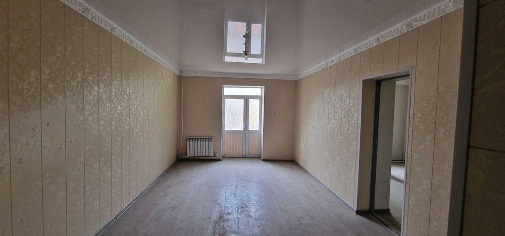 Шикарная квартира в Ангрене 3/3/3.