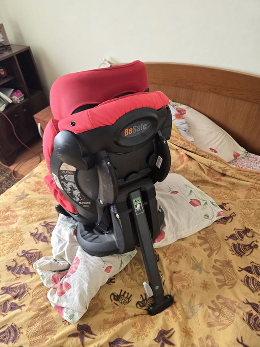Vând scaun mașină Be Safe Izzy Plus