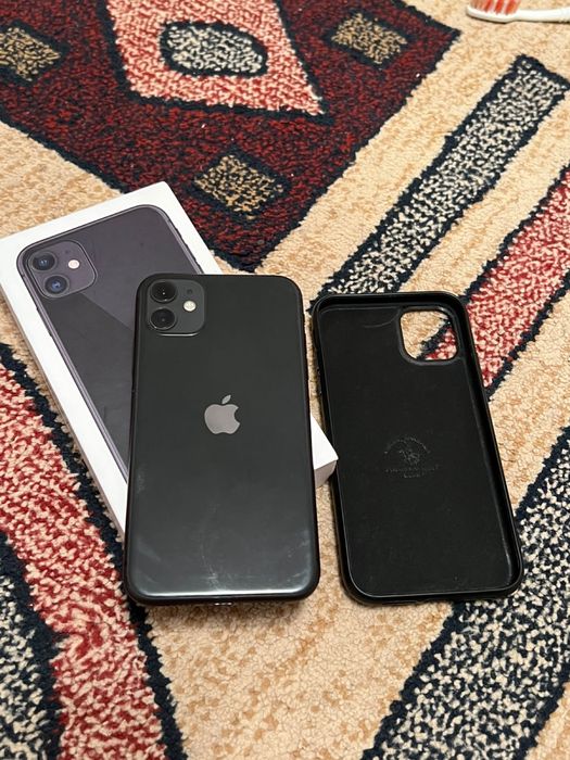 iPhone 11 64Gb сатылады.
