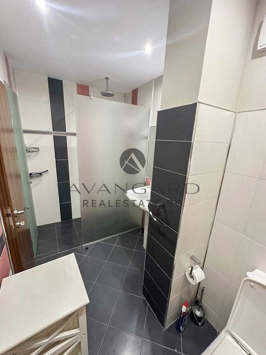 Продава се Тристаен апартамент в Пловдив, Кючук Париж - 106 кв.м за 2076 €/кв.м - Снимка #10