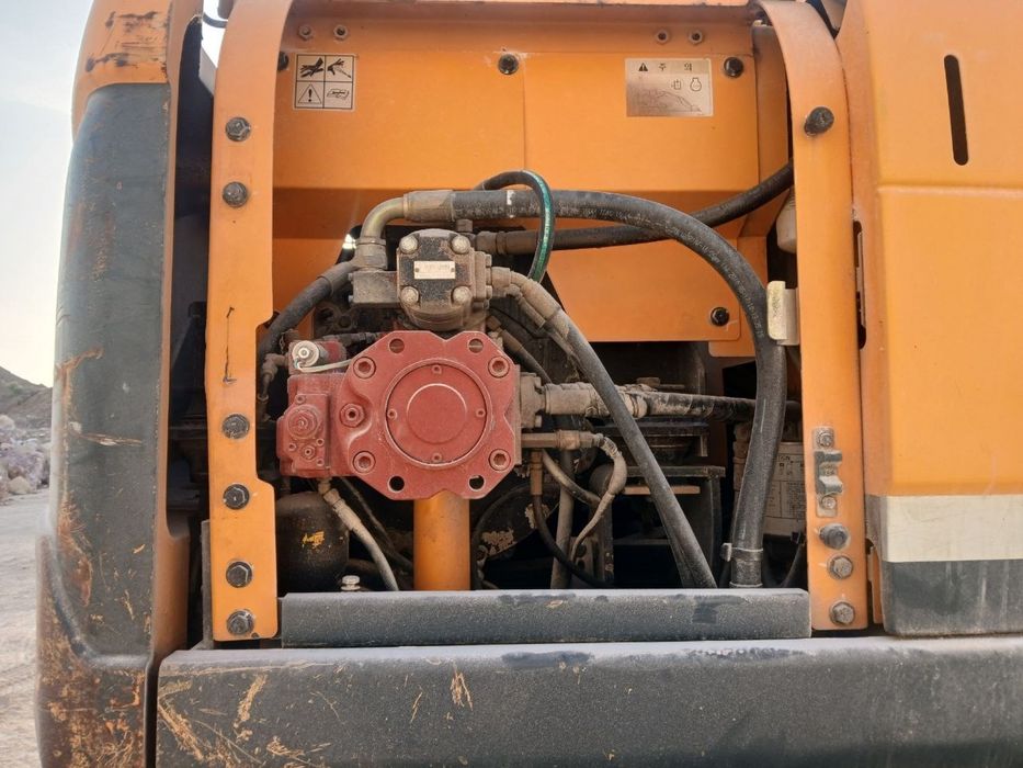 Hyundai ekskavator sotiladi – A’lo holatda!