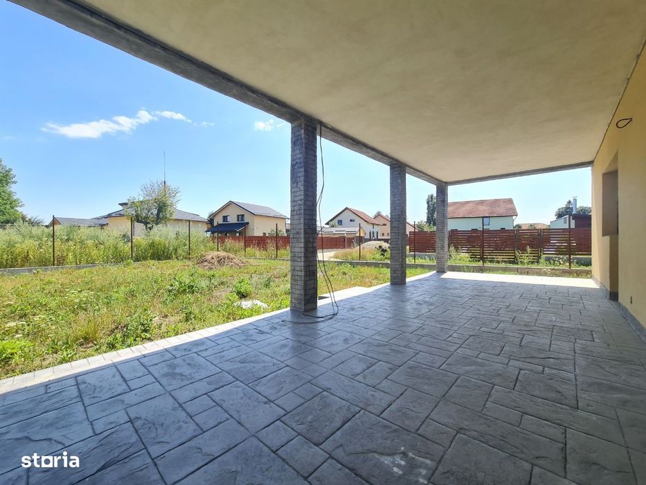 Casa noua, intabulata, de vanzare Halchiu Brasov