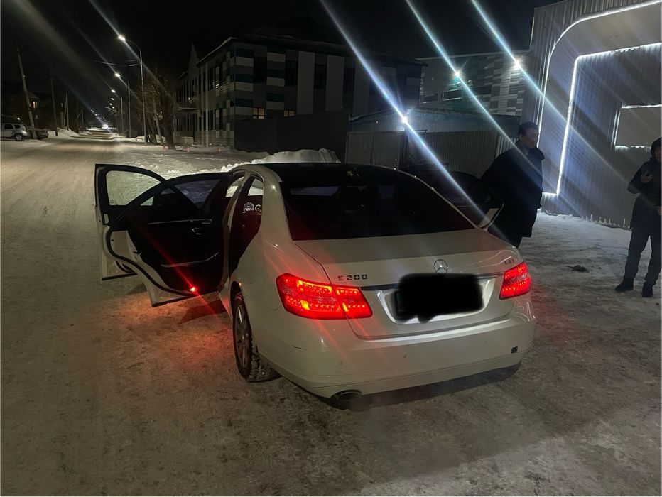 Бампер задний мерседес w212 mersedes