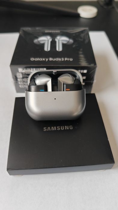 Casti wireless tip Samsung Galaxy Buds 3  Pro usb c Bluetooth 5.3 android