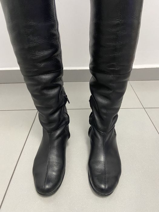 Vand cizme de piele. PRET 150 lei.