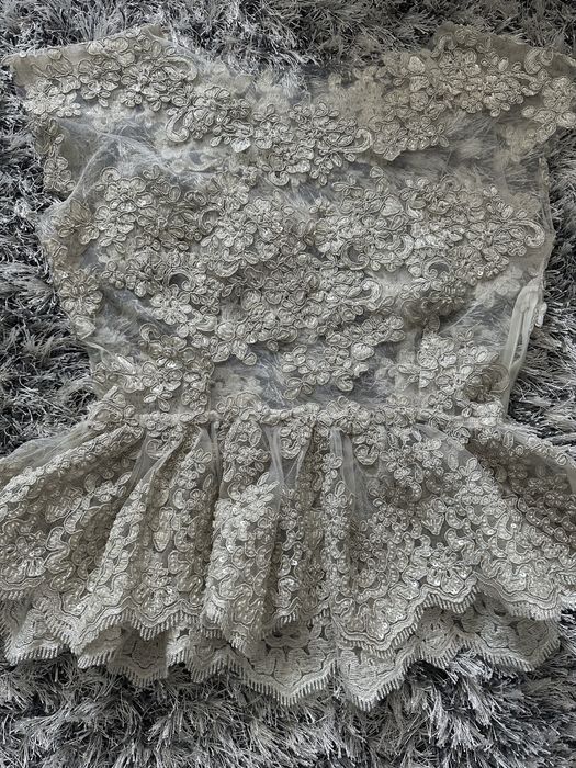 Bluza de ocazie cusuta manual cu margelute aurii