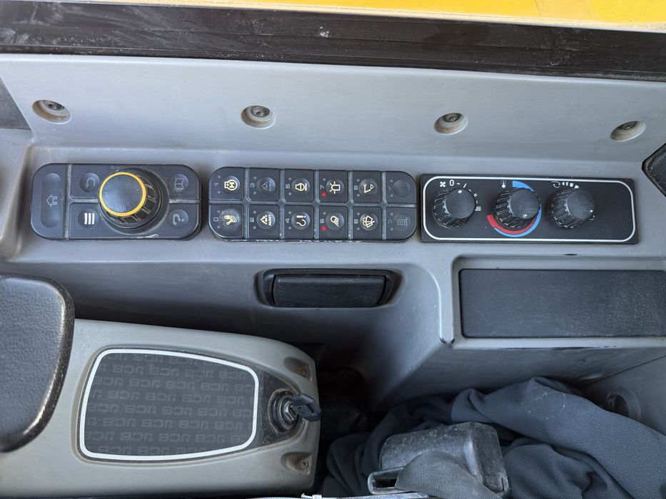 Miniexcavator JCB Z55-1 2017 | 3800 de ore