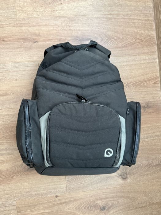 Kit foto Nikon D40 cu 18-55mm, 55-200mm, 35mm, blitz si alte accesorii