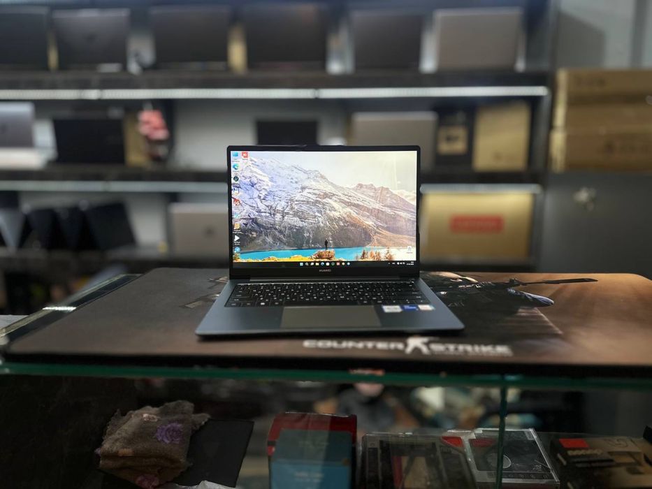 Мощный офисный ноутбук Huawei intel core i5-1240P