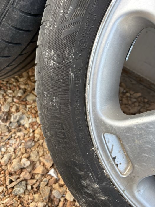 Джанти VW с летни гуми в добро състояние