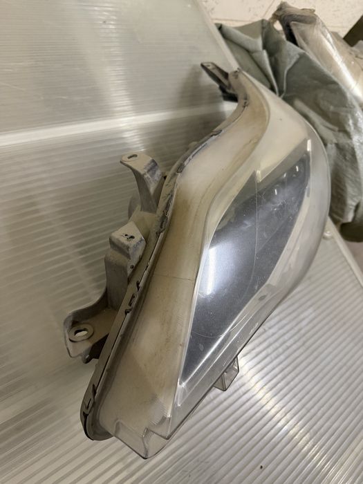 Фары на авалон  до рест