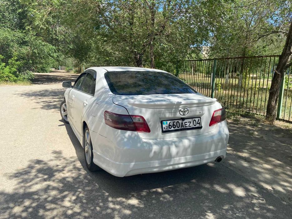 Бампер накладки на тайота камри 40