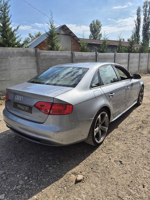 Dezmembram Audi A4 B8 2.0 CAHA bara fata/ capota/ motor / trager