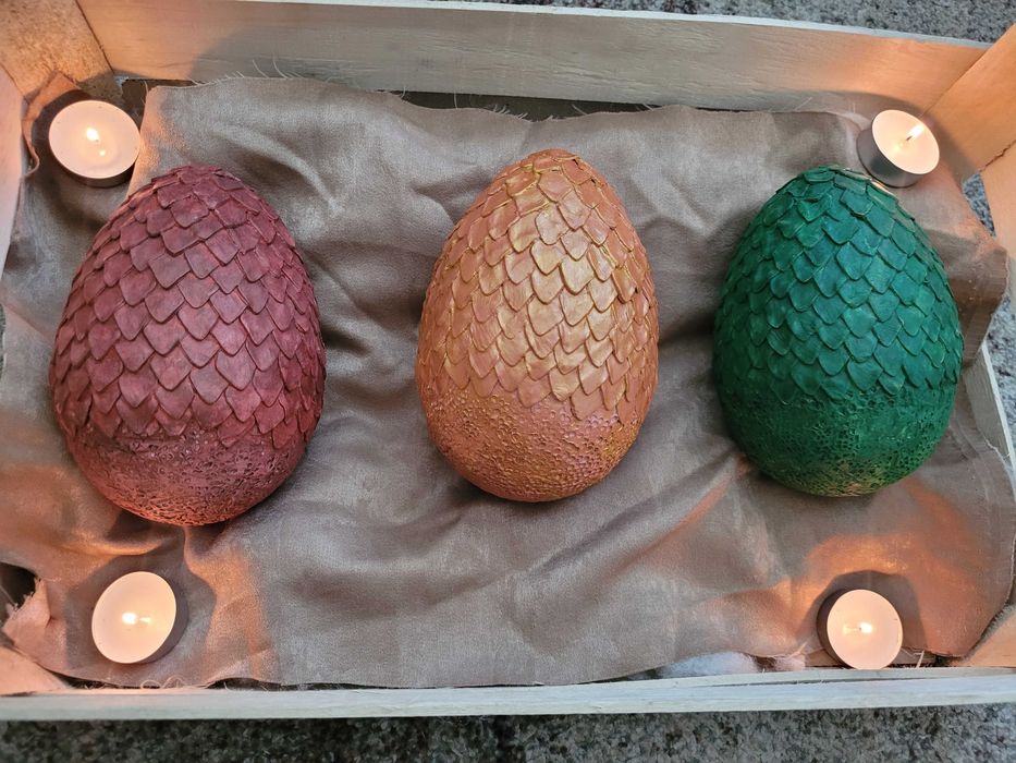 Яйцата на Денерис