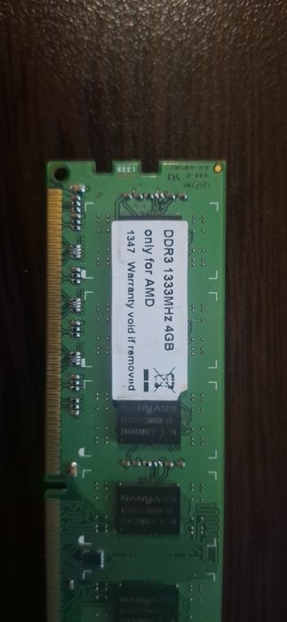 DDR 3, 2 × 4 gb. 1333 MHz.